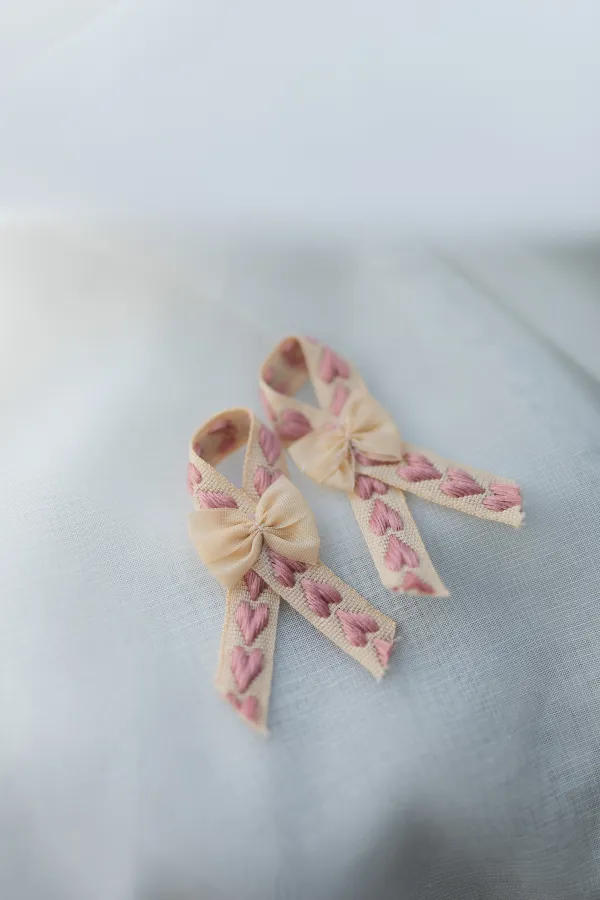 Svadobné pierka- Ružové srdce