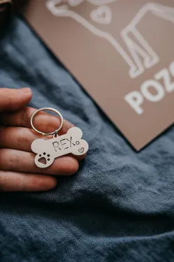 Štítok pre psa/mačku s ručne vyrazeným textom podľa vášho želania (kópia)