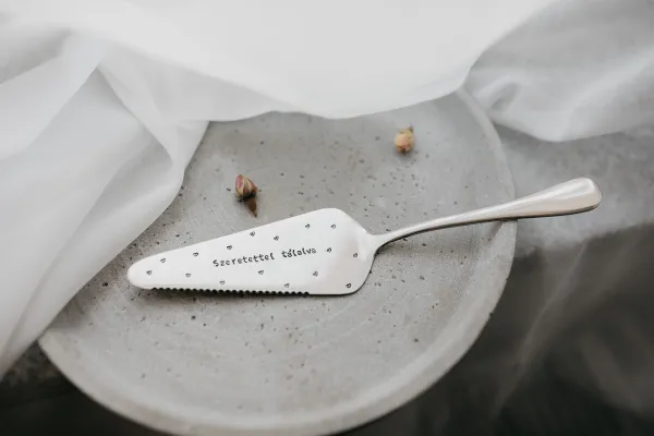 Tortová lopatka - Szeretettel tálalva