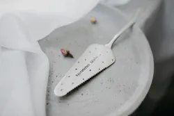 Tortová lopatka - Szeretettel tálalva