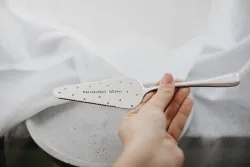 Tortová lopatka - Szeretettel tálalva