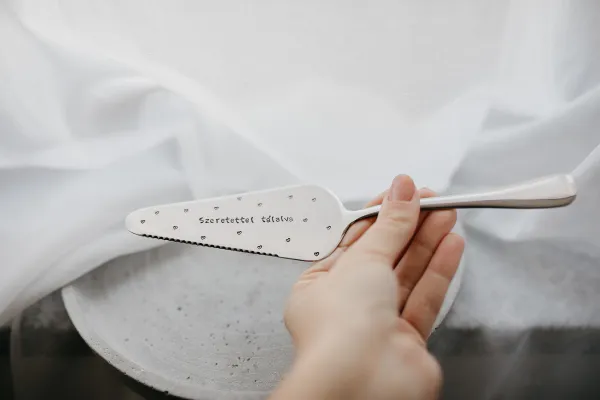 Tortová lopatka - Szeretettel tálalva