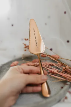 Tortová lopatka - Láska ide cez žalúdok