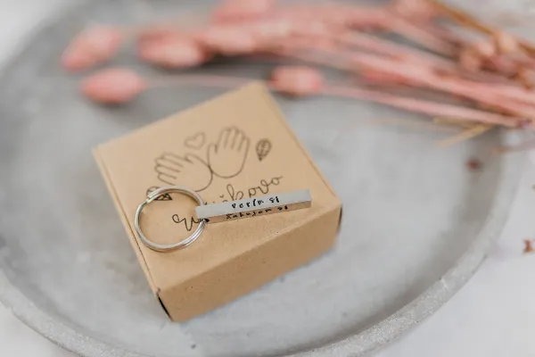 Kľúčenka hranol- verím si, ďakujem si, doprajem si, stačím si