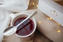 Čajová lyžička s ručne vyrazeným srdiečkom