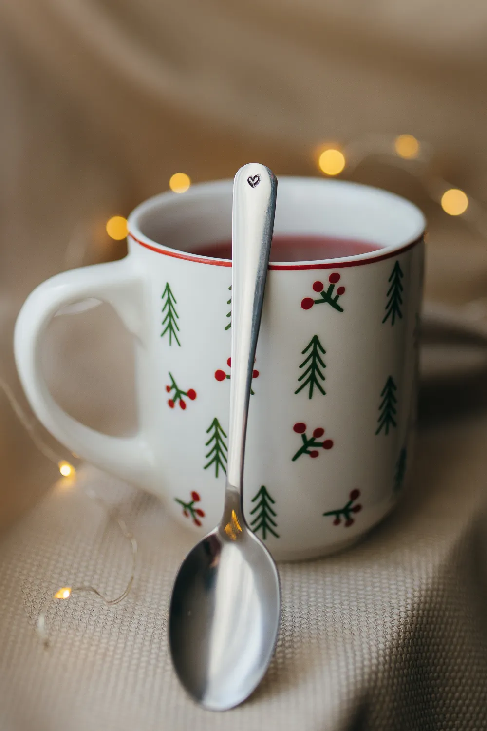 Čajová lyžička s ručne vyrazeným srdiečkom