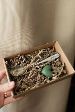 Set lyžičky a brošne- usmej sa